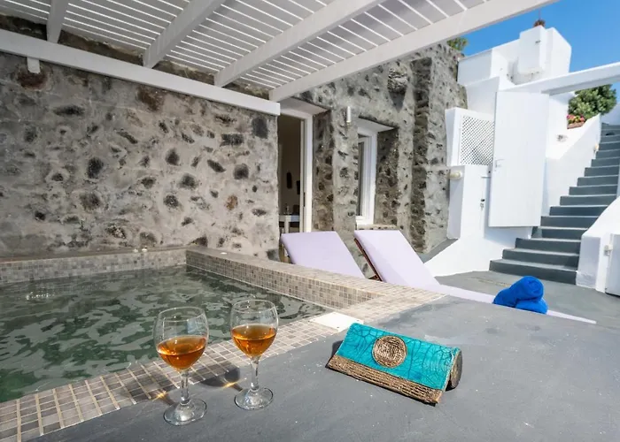 Iatis View Collection Imerovigli (Santorini)