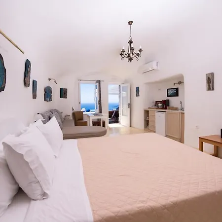 Iatis View Collection Imerovigli (Santorini)