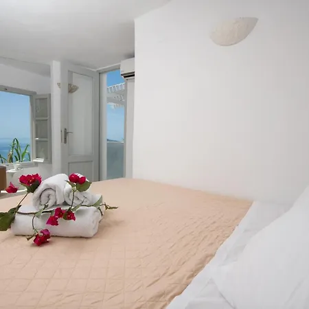 Iatis View Collection Imerovigli (Santorini)