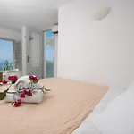 Iatis View Collection Imerovigli (Santorini)